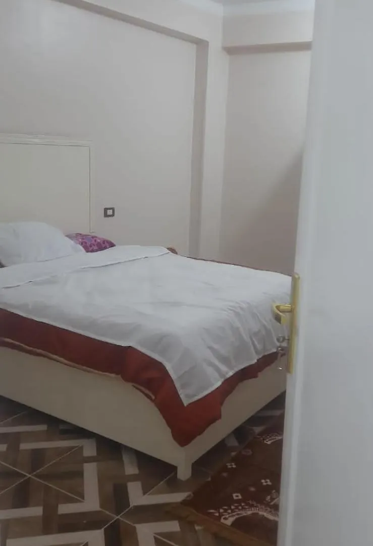 Apartment Ferienwohnung Sphinx Avenue Street Luxor