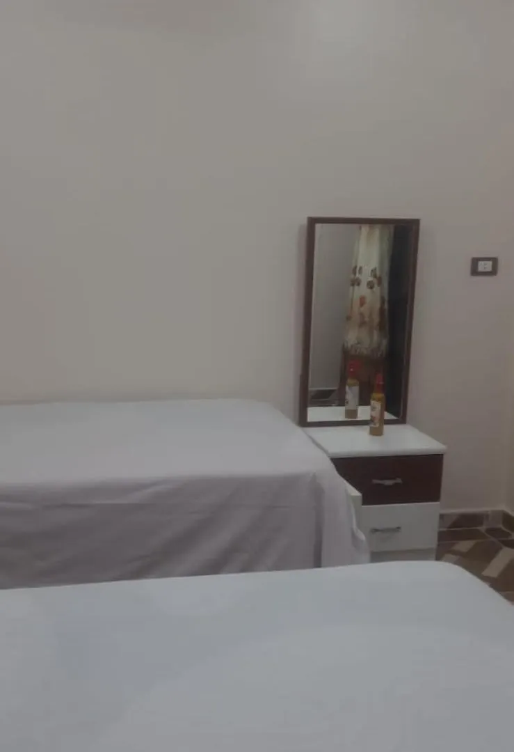 Ferienwohnung Sphinx Avenue Street Luxor Ägypten