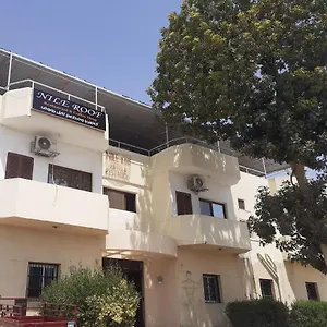 Nile Roof Hotel& Restaurant Otel
